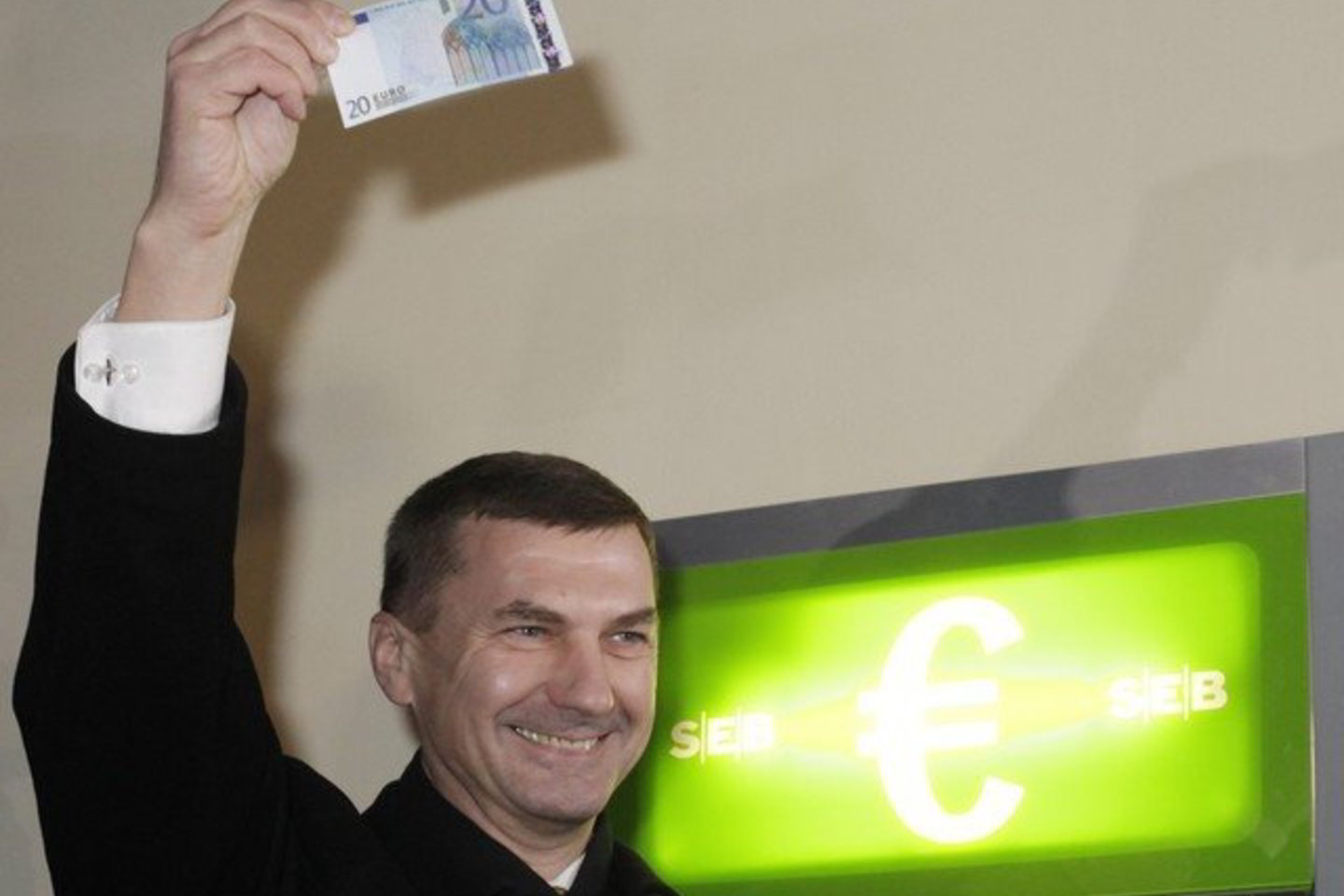 Estijos premjeras A.Ansipas iš bankomato išsigrynino 20 eurų vertės banknotą.