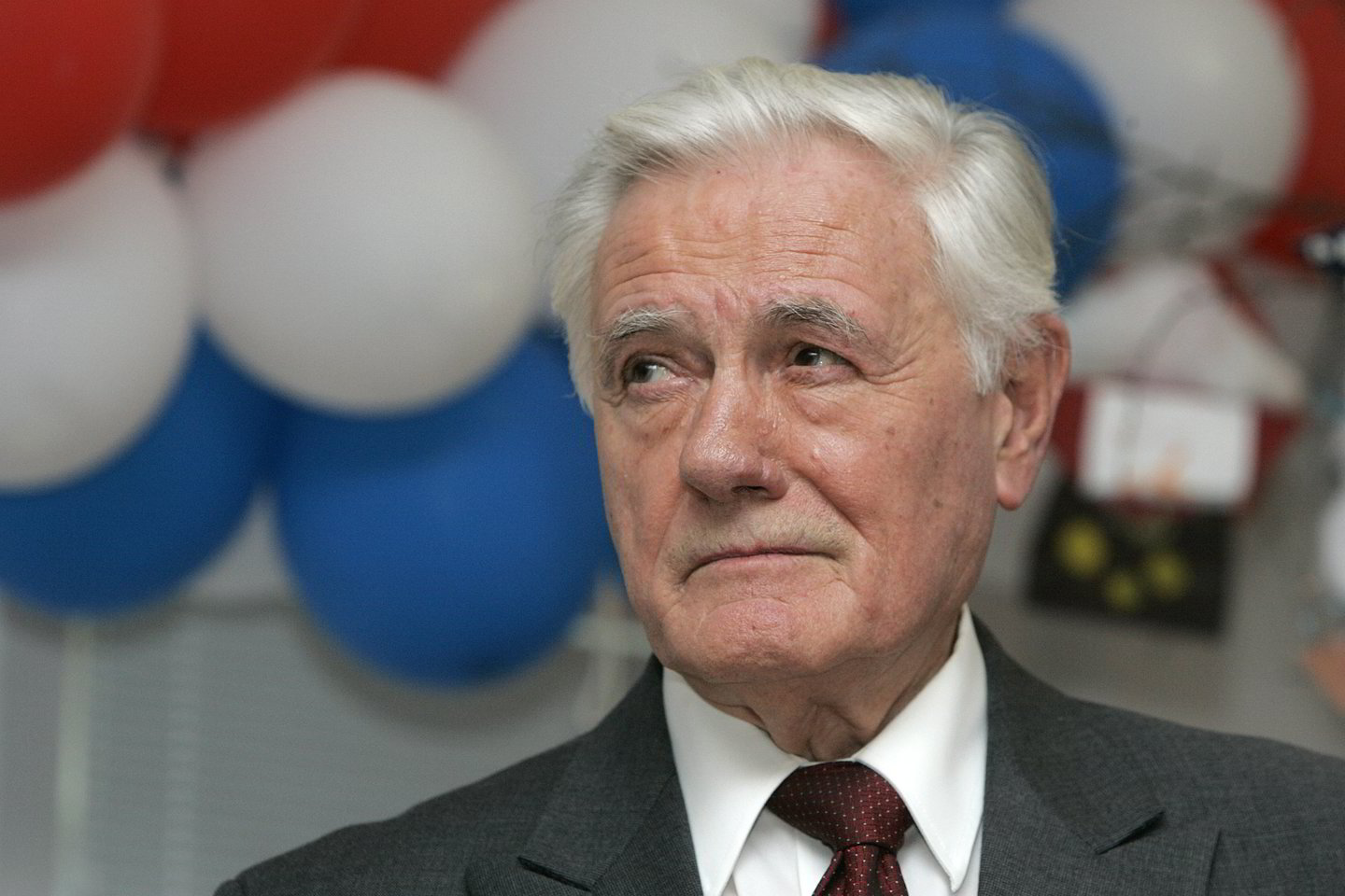 V.Adamkus yra lygiai taip pat aktyvus ir užimtas kaip ir eidamas valstybės vadovo pareigas.