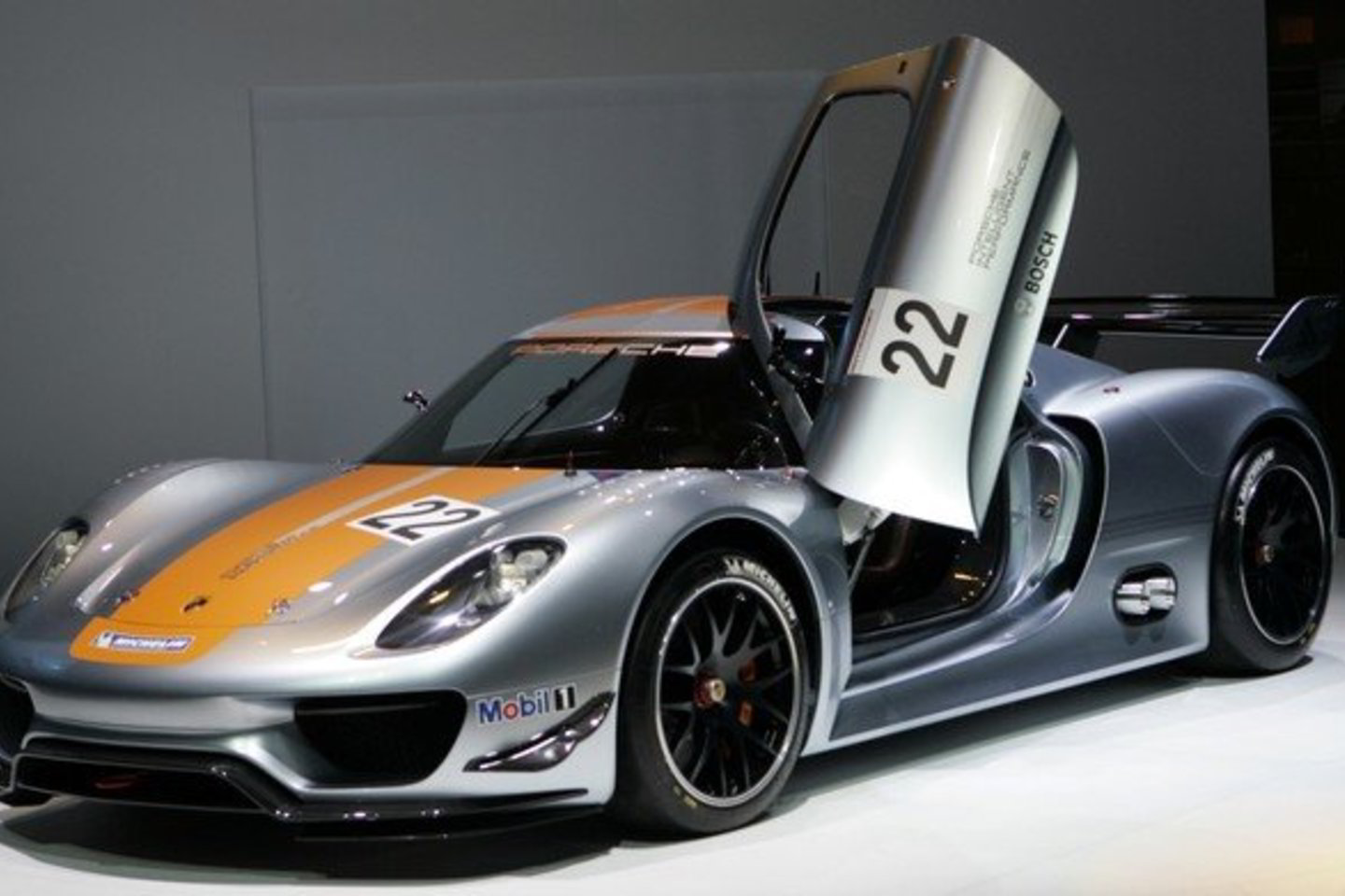 Su 918 RSR "Porsche" planuoja sugrįžti į Le Mano lenktynes.