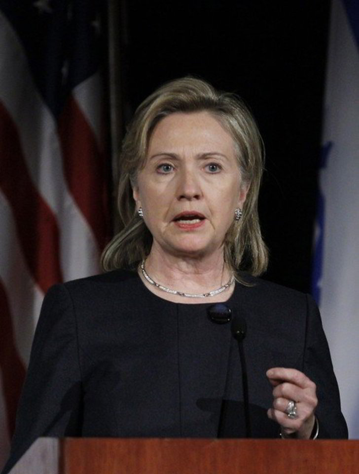 H.Clinton pareiškė, jog dėl tarptautinių sankcijų Iranui tapo „daug sunkiau“ siekti branduolinių ambicijų.
