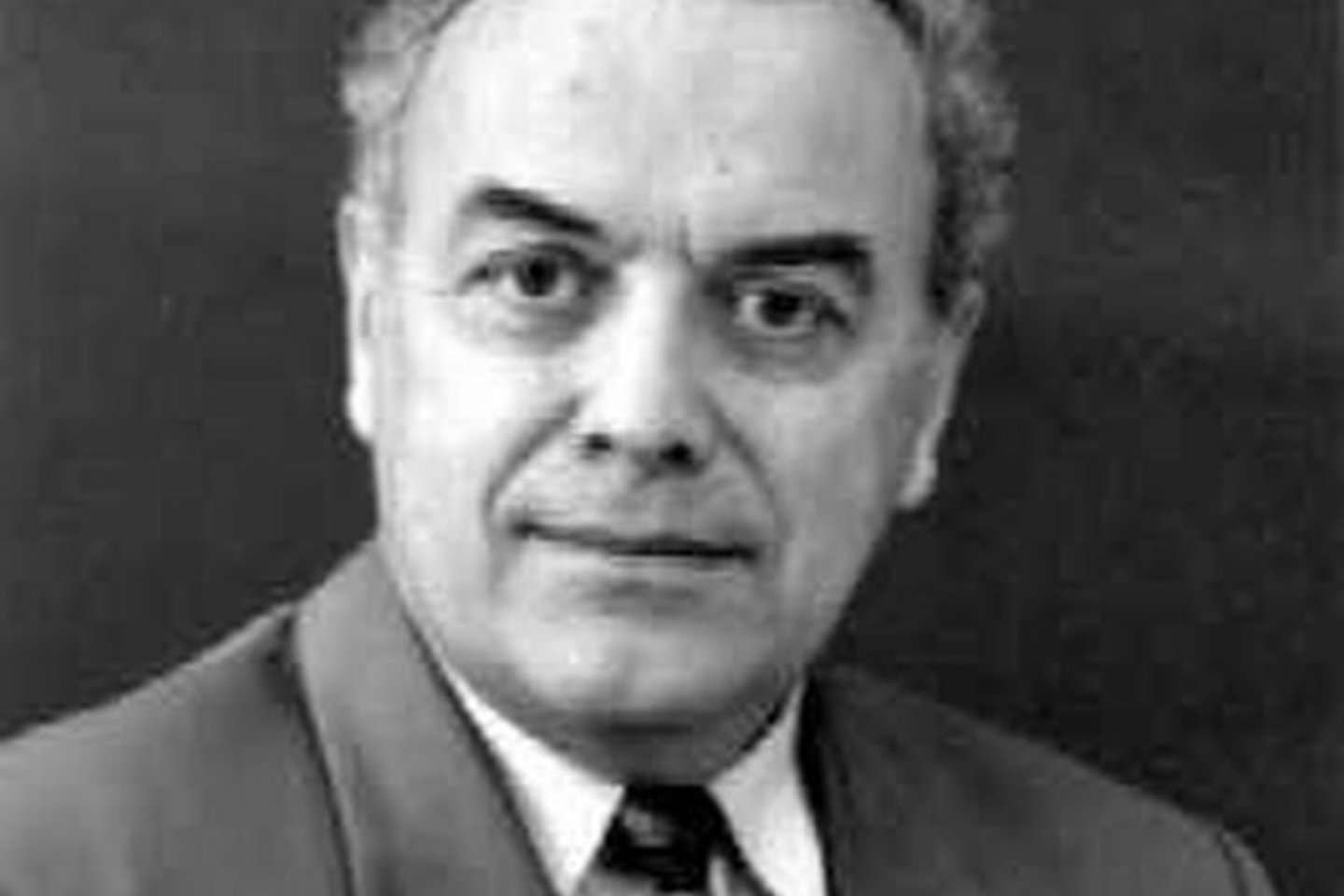 W.Arberis Vatikano mokslų akademijos narys yra nuo 1981 metų.