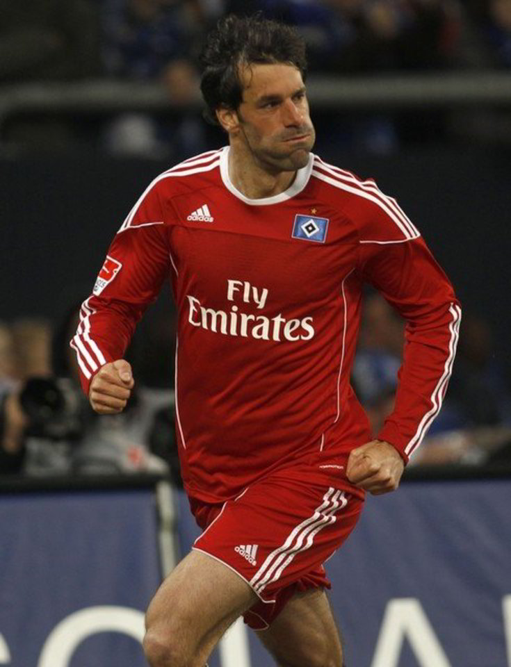 Per Vokietijos čempionato rungtynes šeštadienį su „Schalke 04“ R. Van Nistelrooy įmušė lemiamą įvartį.