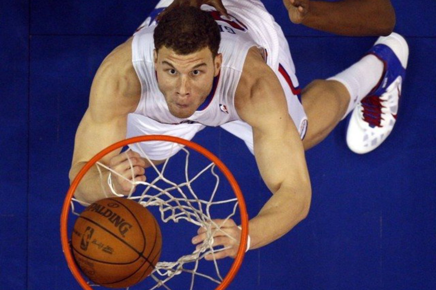 NBA čempionams sunkiai sekėsi stabdyti galingai žaidžiantį B.Griffiną.
