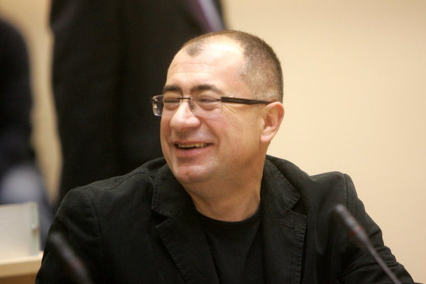 Darbietis G.J.Furmanavičius nemano, kad kolegų pasisakymai verti jo dėmesio.