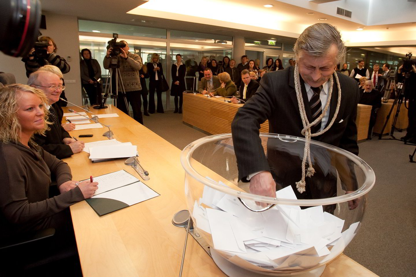 Į vietos valdžią siekiantys patekti politikai skaičių magijai daug reikšmės neteikia.
