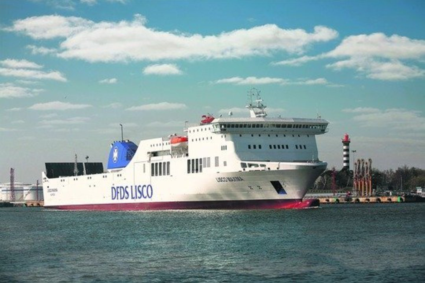 Kelionė Baltijos jūra keltu „Lisco Maxima” neprailgsta. Į Vokietiją jis plaukia kasdien, išskyrus šeštadienį.