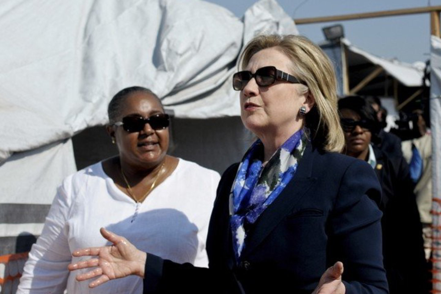 „Mes esame labai įsipareigoję Haičio gyventojams“, - sakė H.Clinton.