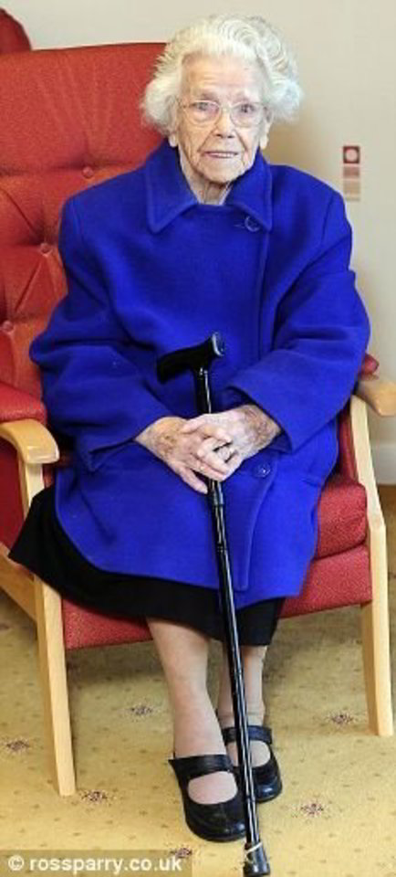 1963 metais Ellen vėl atsidūrė ligoninėje, kur jai diagnozavo žarnyno vėžį.
