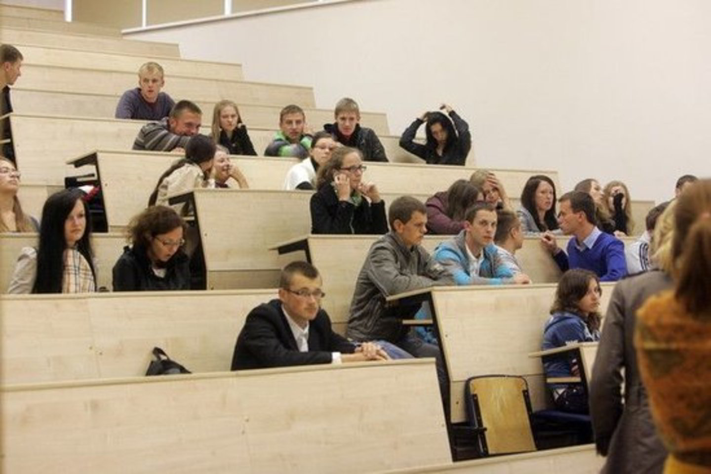 Parodoje rengiamais seminarais, diskusijomis siekiama atkreipti dėmesį, jog Lietuvos universitetai konkuruoja su užsienio aukštosiomis mokyklomis dėl abiturientų.