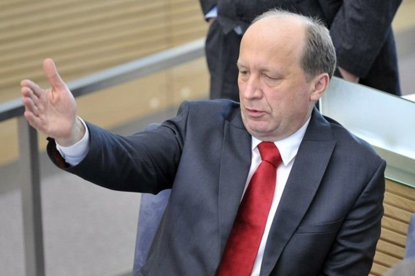 Premjero nurodymu šio projekto tikslai turės būti iš esmės persvarstyti .