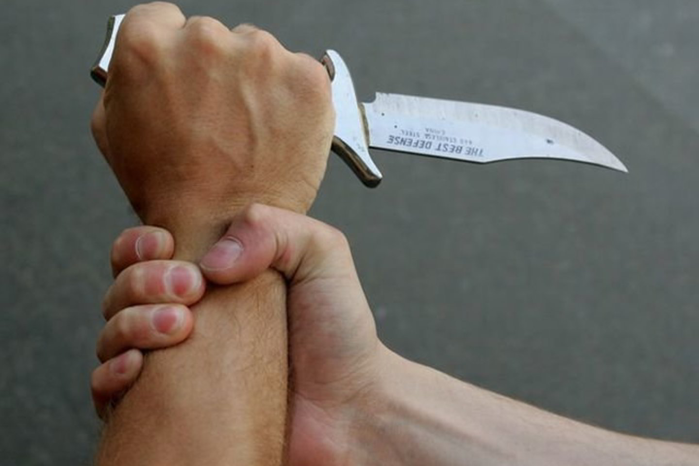 Užpuolikas sužalojo vyrą peiliu.