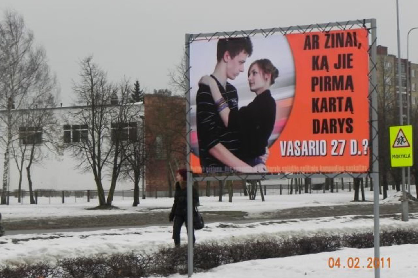 Tokie plakatai reklamuoja Liberalų sąjūdį.