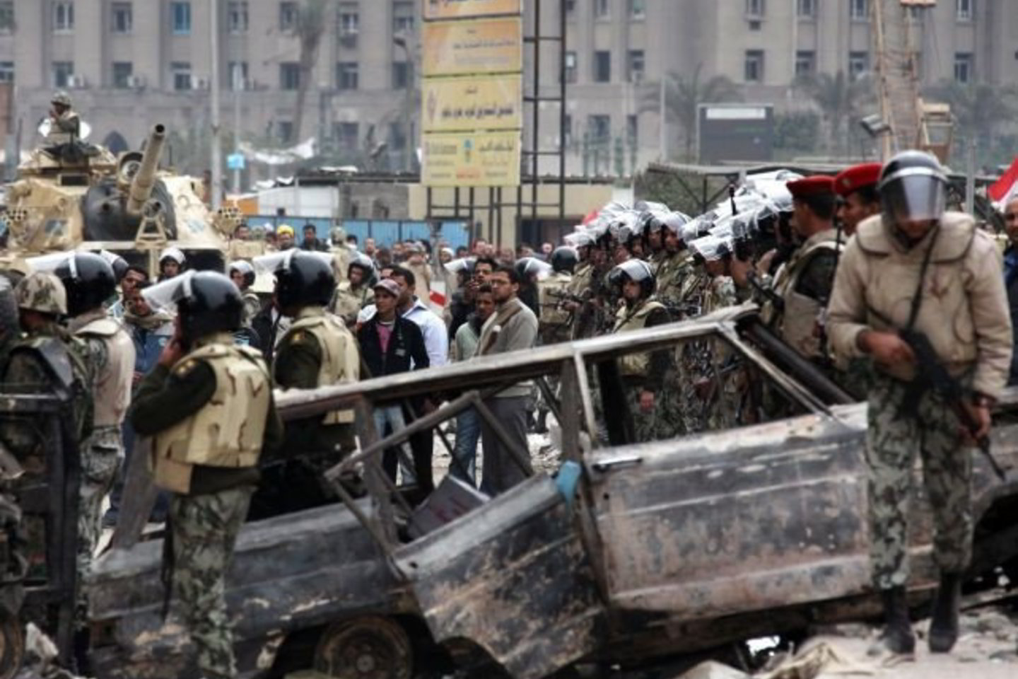 Egipto valdžia pabrėžia protestų grėsmę šalies stabilumui ir ekonomikai.