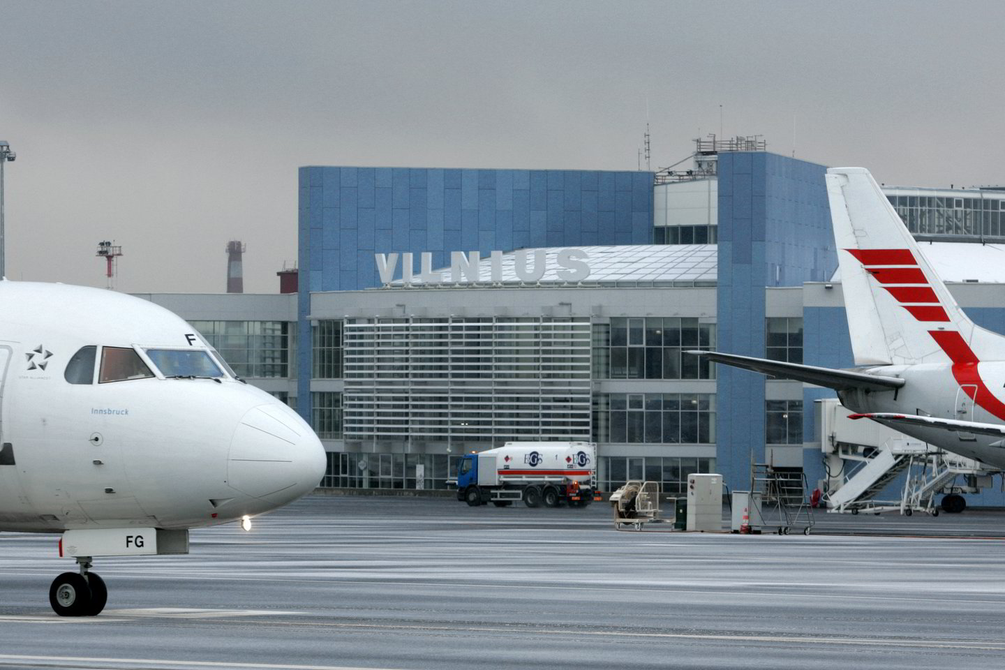 Vilniaus oro uoste daugėja neatsakingų ir pavojų keliančių keleivių veiksmų.