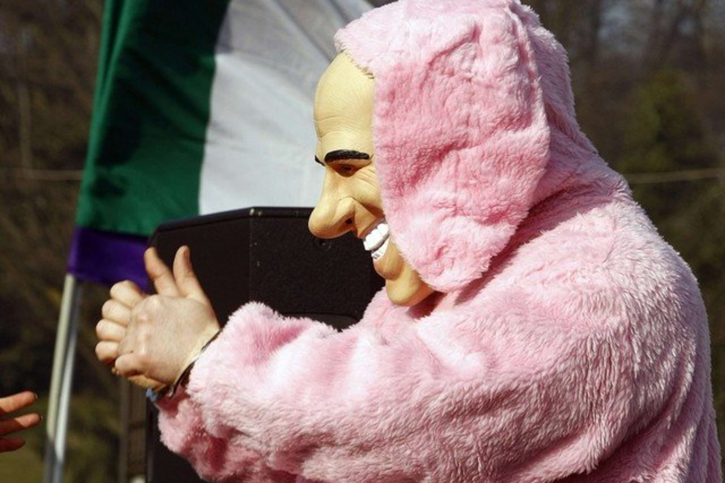 S.Berlusoni įtariamas intymiais santykiais su 17 metų šokėja.