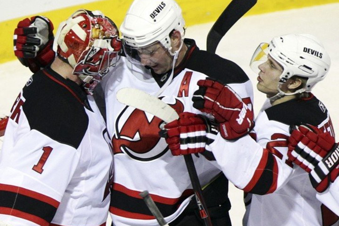„Devils“ ledo ritulininkai šventė pergalę po pratęsimo.