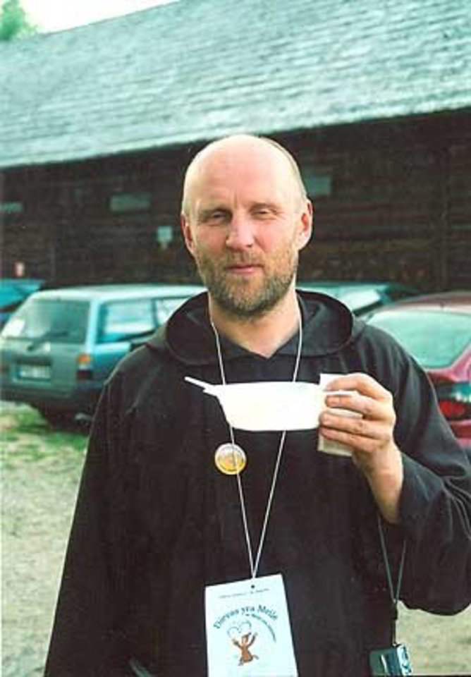 Pranciškonas brolis kunigas V.Tamošauskas.