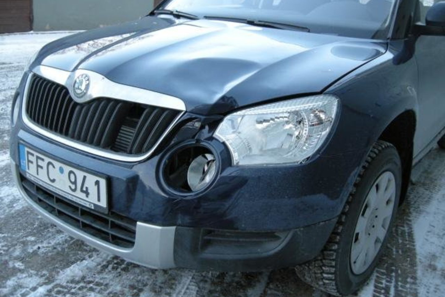 Vilkaviskio Rajone Automobilis Mirtinai Suzalojo Pirmoka