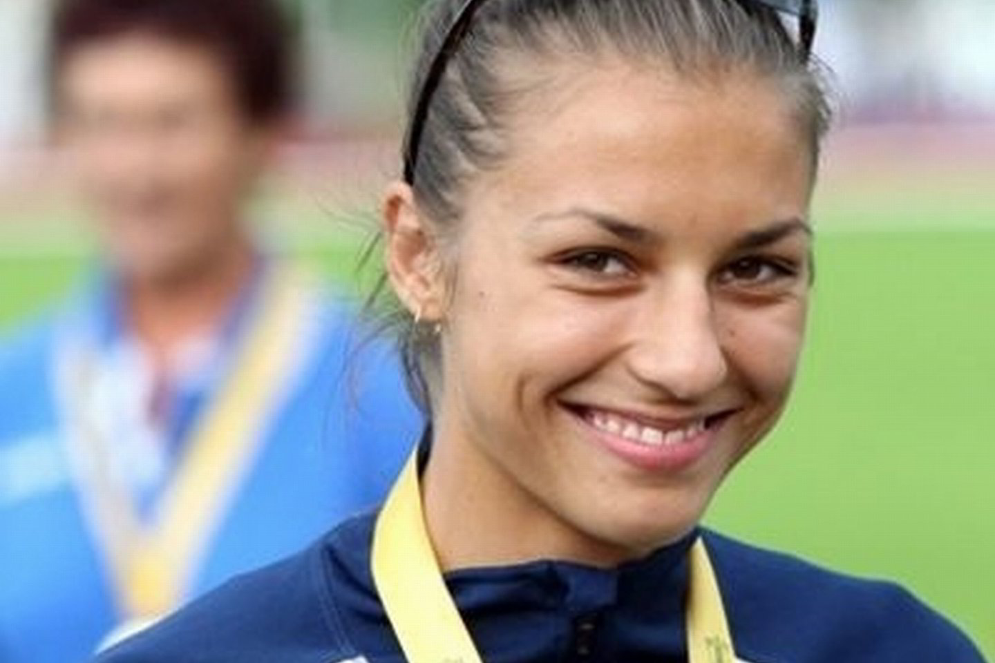 Anot sportininkės, pasiektas rezultatas yra kiek geresnis nei jos vidutinis.