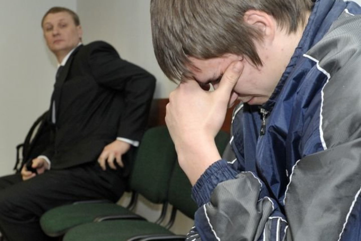 A.Šedžių (kairėje) reketavęs tauragiškis savo kaltę pripažino tik iš dalies.