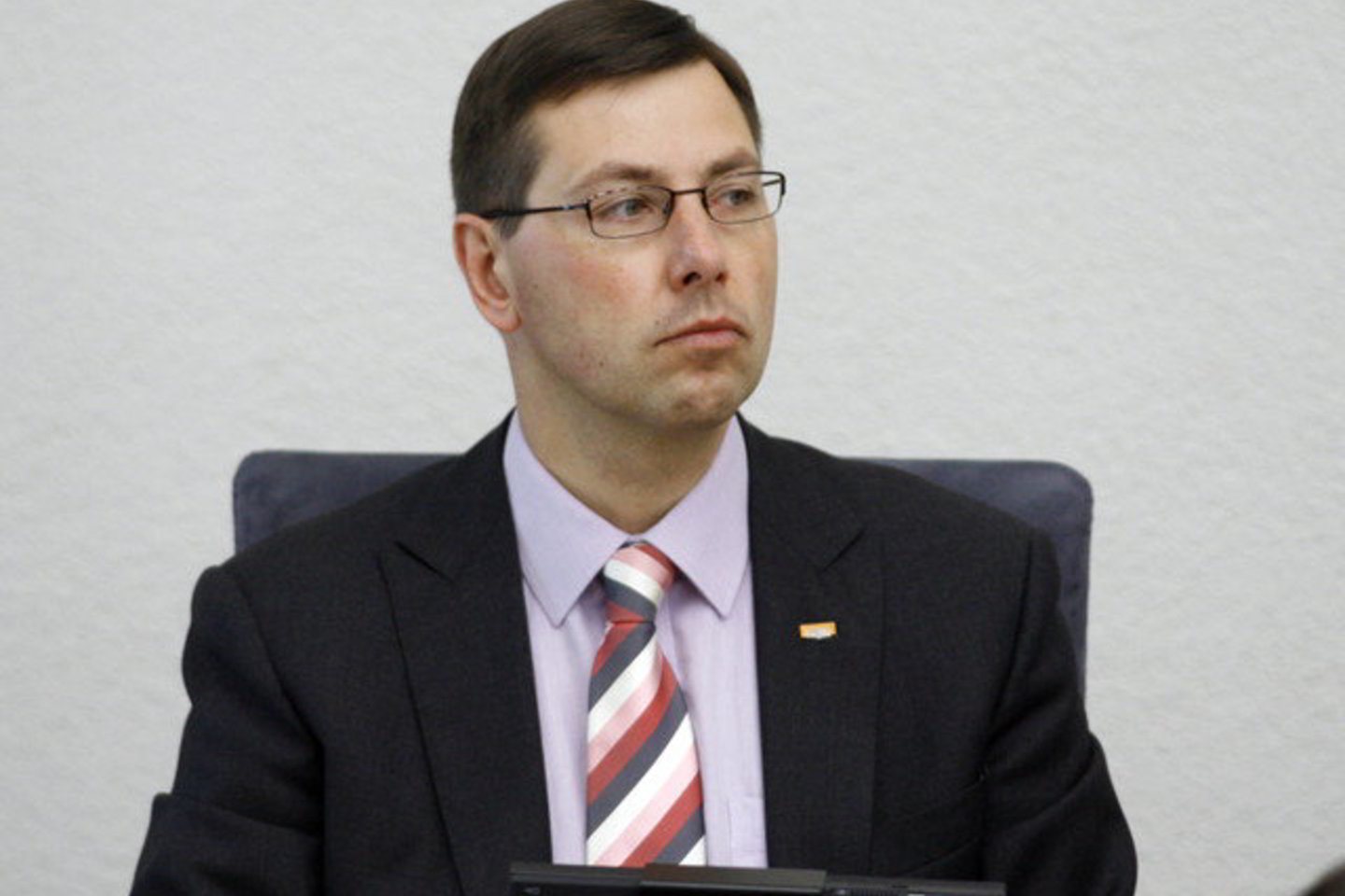 „Ugdoma mokinių tapatybė ir savivertė kaip atsvara saviniekai", - sako ministras.