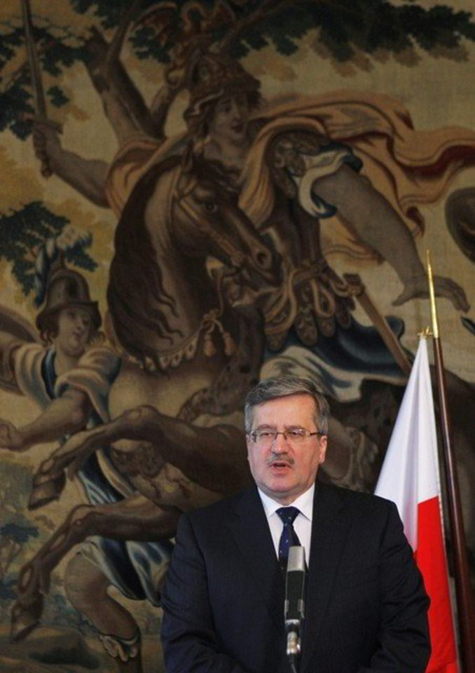 Populiariausiu Lenkijos politiku ir toliau lieka šalies prezidentas Bronislawas Komorowskis.