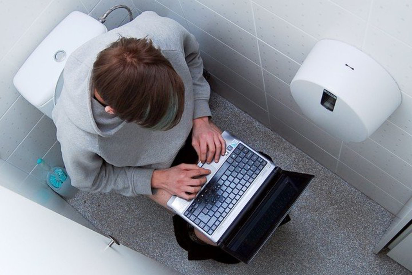Vyras mirė po žaidimų maratono vienoje interneto kavinėje.