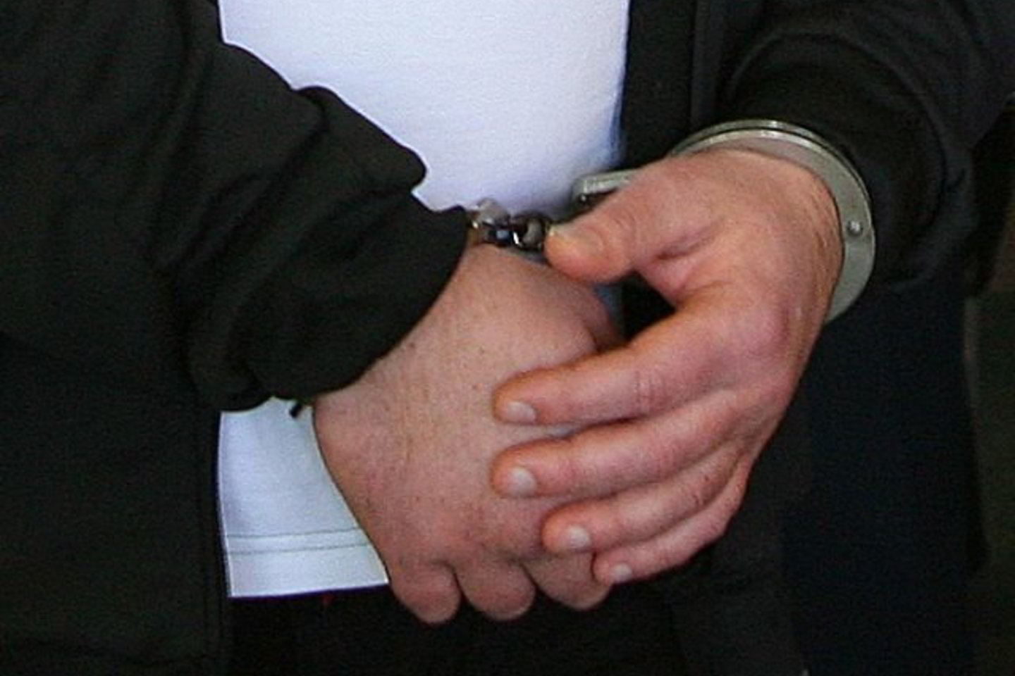 Prieš teismą R. V. stos pirmą kartą. Administracine tvarka baustas buvo šešis kartus.