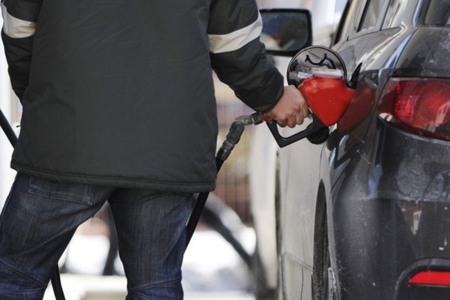 Per pastarąją savaitę didmeninėje prekyboje benzinas brango apie 13-15 ct.