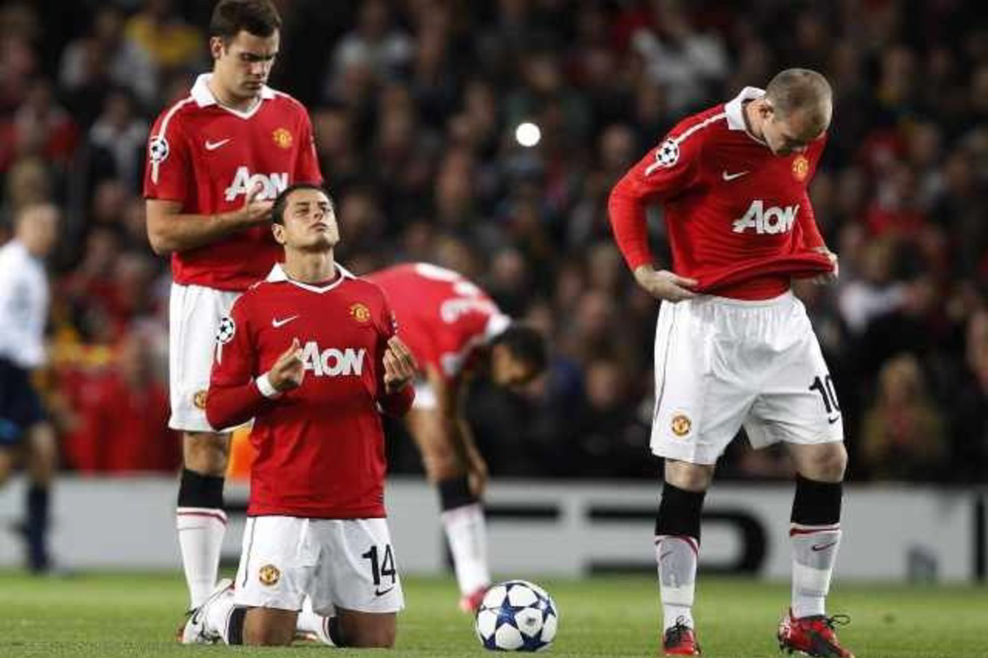 „Manchester United“ pirmauja čempionate.