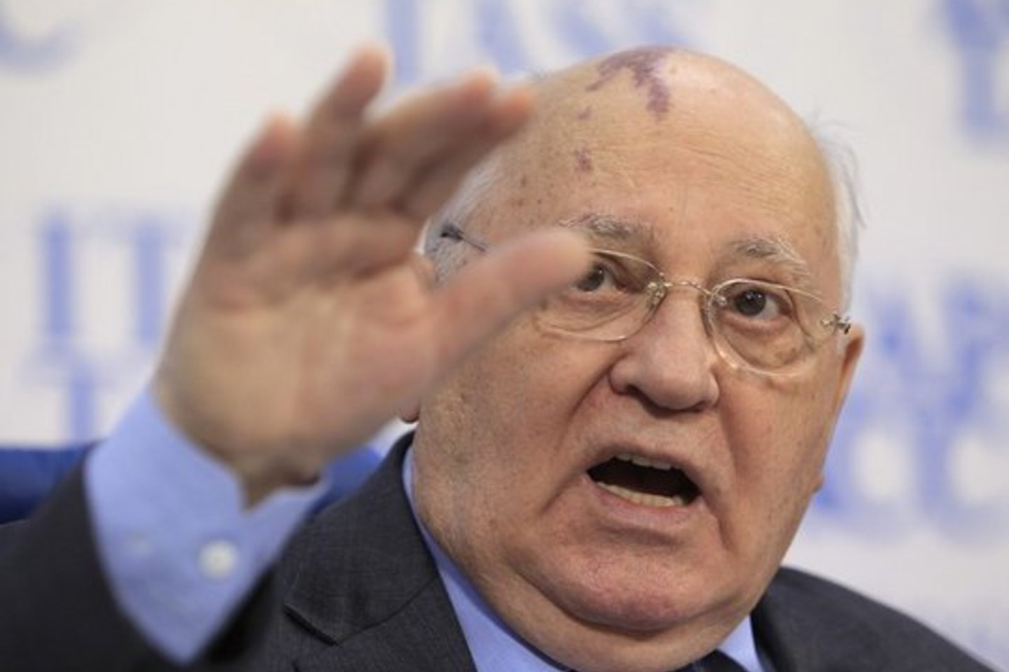 Į Rusijos politikos užnugarį nustumtam M.Gorbačiovui sukanka 80 metų.