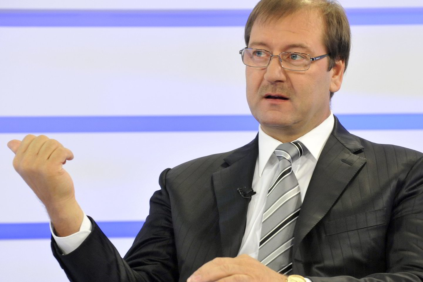 Praėjusių metų rugsėjo pradžioje Europos Parlamentas V.Uspaskicho teisinę neliečiamybę panaikino.
