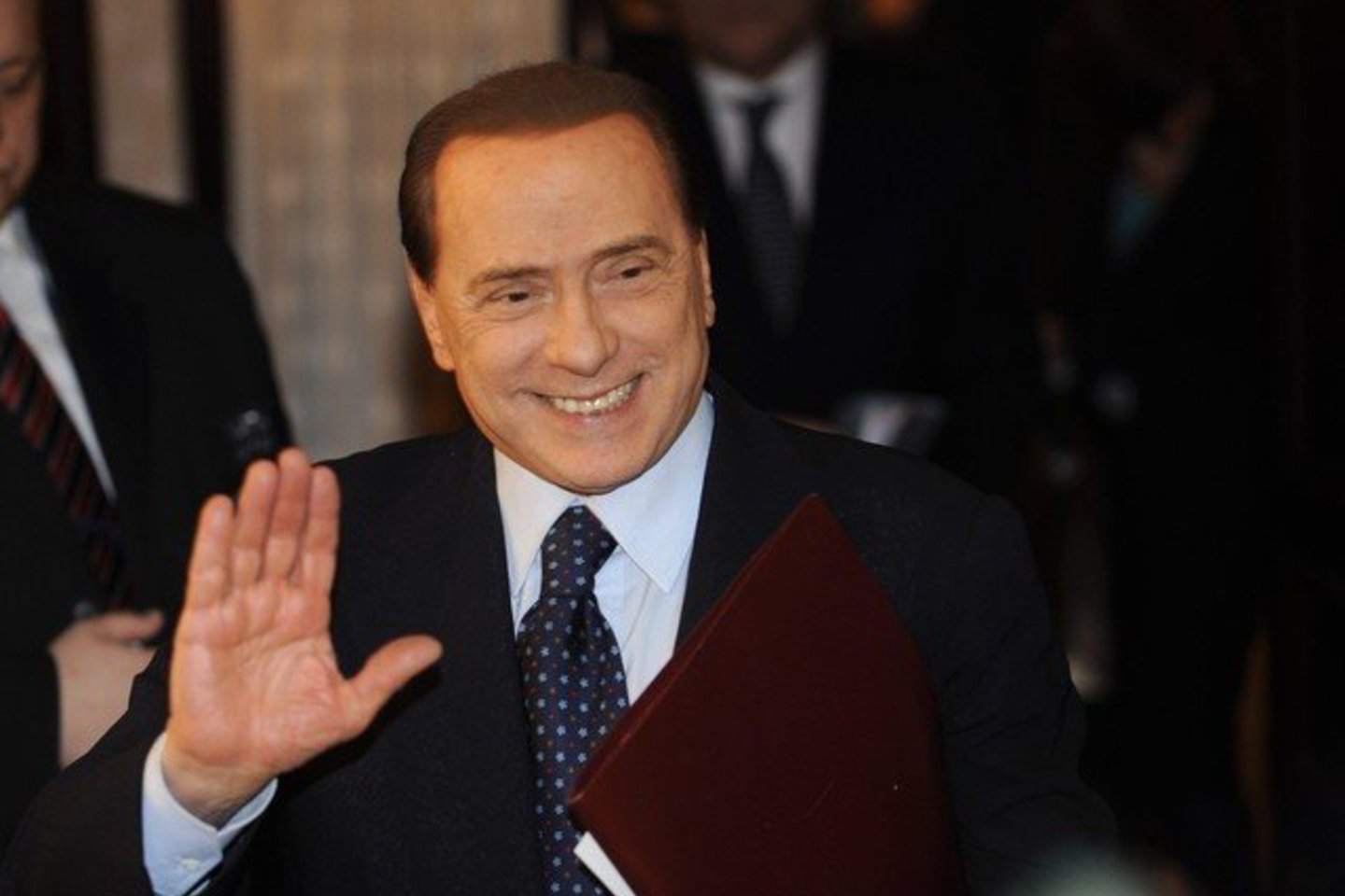 Trečiasis teismo procesas, kuriame S.Berlusconi kaltinamas papirkinėjimu, turi prasidėti vėliau šį mėnesį.