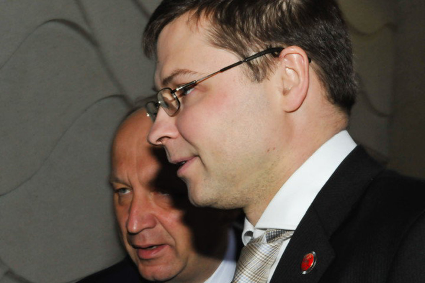 V.Dombrovskis gali tik pasvajoti apie eilinių administratorių Briuselyje uždirbamas algas.