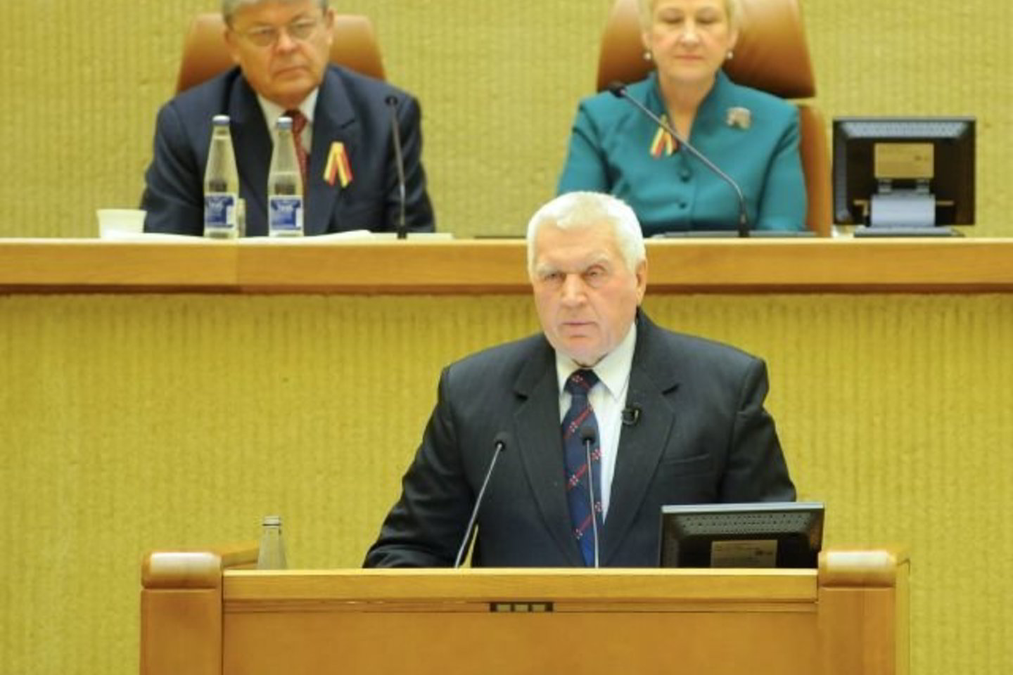 "Man labai rūpi, kad jaunoji kartu augtų ne melu maitinama", - sako A.Terleckas.