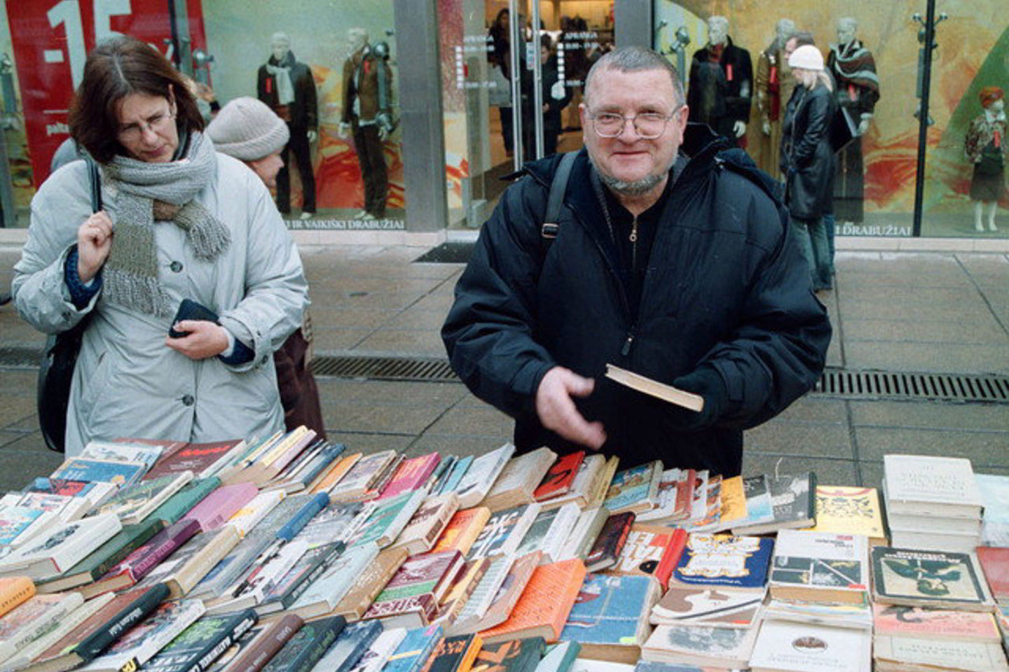 Šių metų sausio mėnesį iš gyvenimo pasitraukusį Lietuvos fotografijos, televizijos ir kino kritiką, menotyrininką S.Valiulį prisimins jo buvę kolegos.