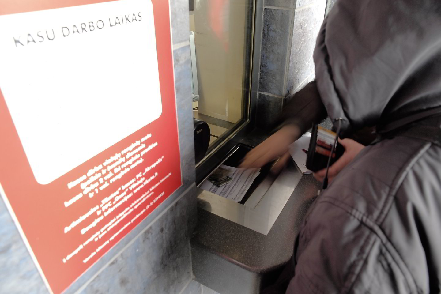 Ar kas nors stebėjo pačią bilietų prekybą, ar visi bilietai įdėti į prekybą, ar pati „Tiketa“ nepasiliko sau dalies bilietų taip jų ir neįdėdama į prekybą?