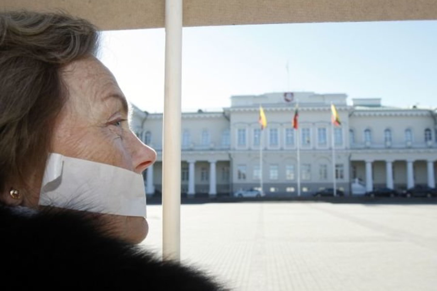 Skaidrių sprendimų valstybinėse institucijose reikalavę vilniečiai didelio praeivių dėmesio nesusilaukė.