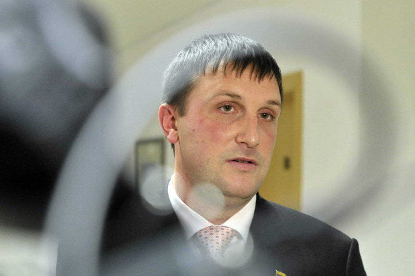 A.Sacharukas sakė iš NSGK pasitraukiantis, nes be leidimo dirbti su slapta informacija darbas šiame komitete neįmanomas