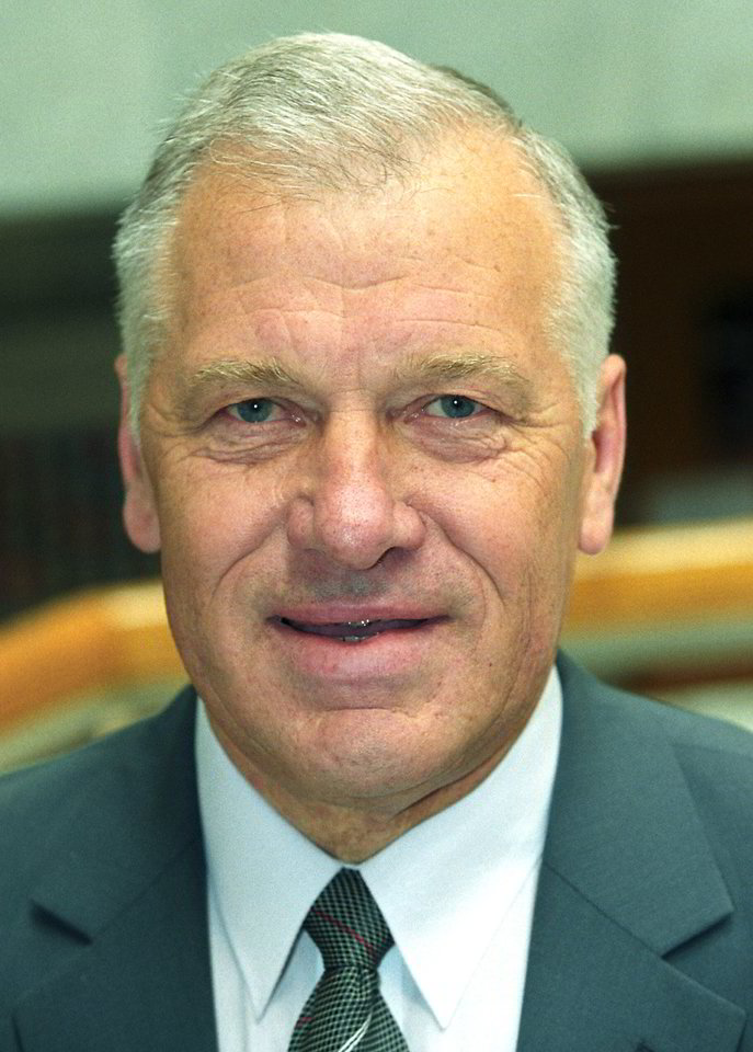 V.Volkovas pažeidė Valstybės tarnybos įstatymo ir Vyriausybės atstovo Šiaulių apskrityje tarnybos vidaus darbo tvarkos aprašo nuostatas.