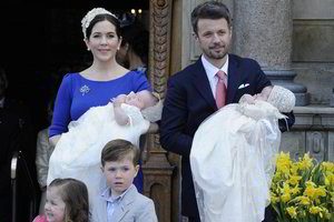 Kopenhagoje pakrikštyti Danijos sosto įpėdinio ir jo žmonos dvynukai