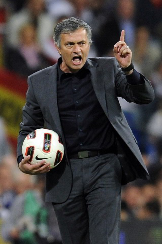 J.Mourinho buvo sukritikuotas dėl pasirinkto žaidimo braižo rungtynėse su „Barcelona“