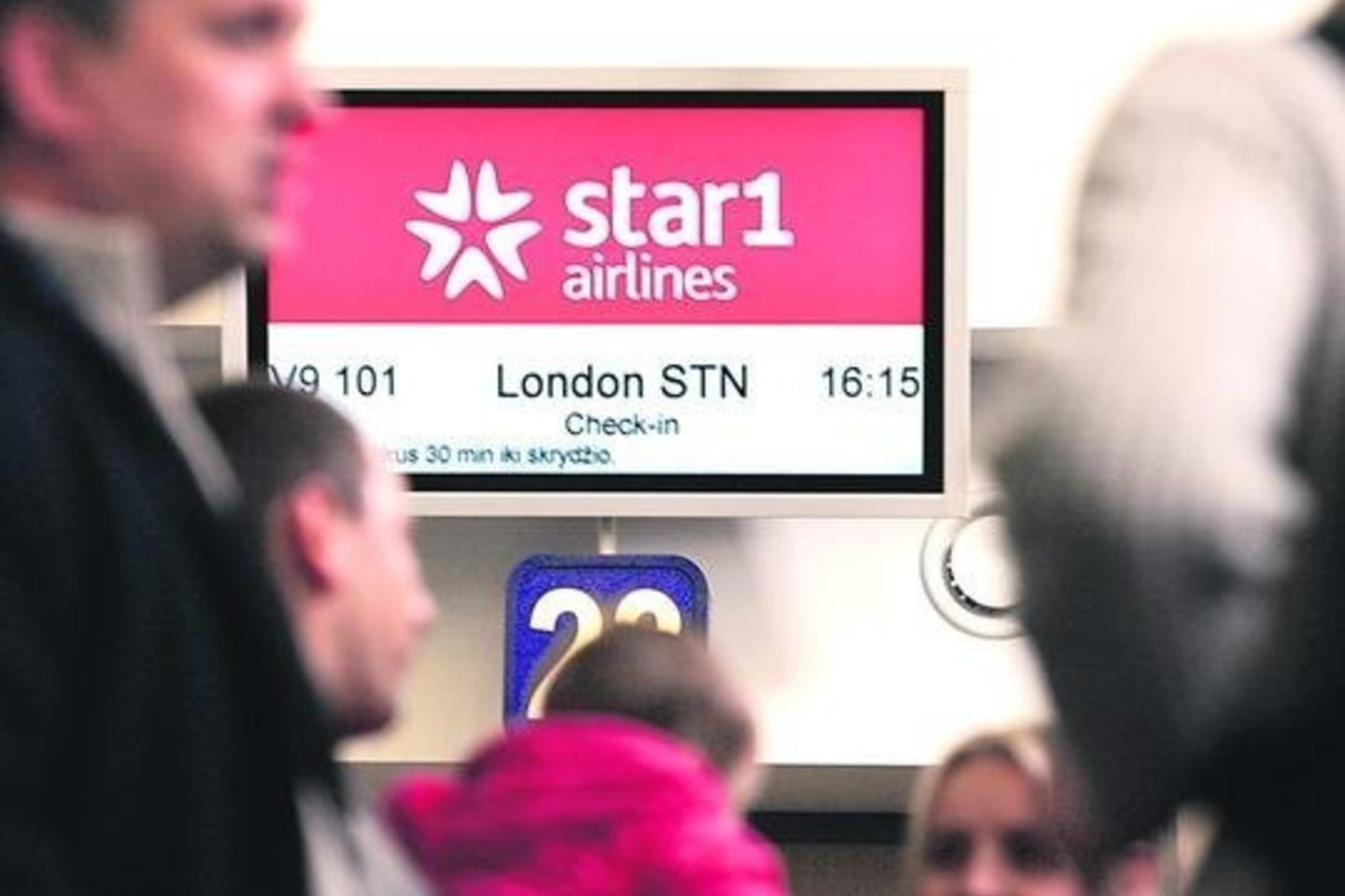 „Star1 Airlines” pasiglemžė šimtų keleivių pinigus, tačiau kompensacijų nukentėjusieji greičiausiai nesulauks.