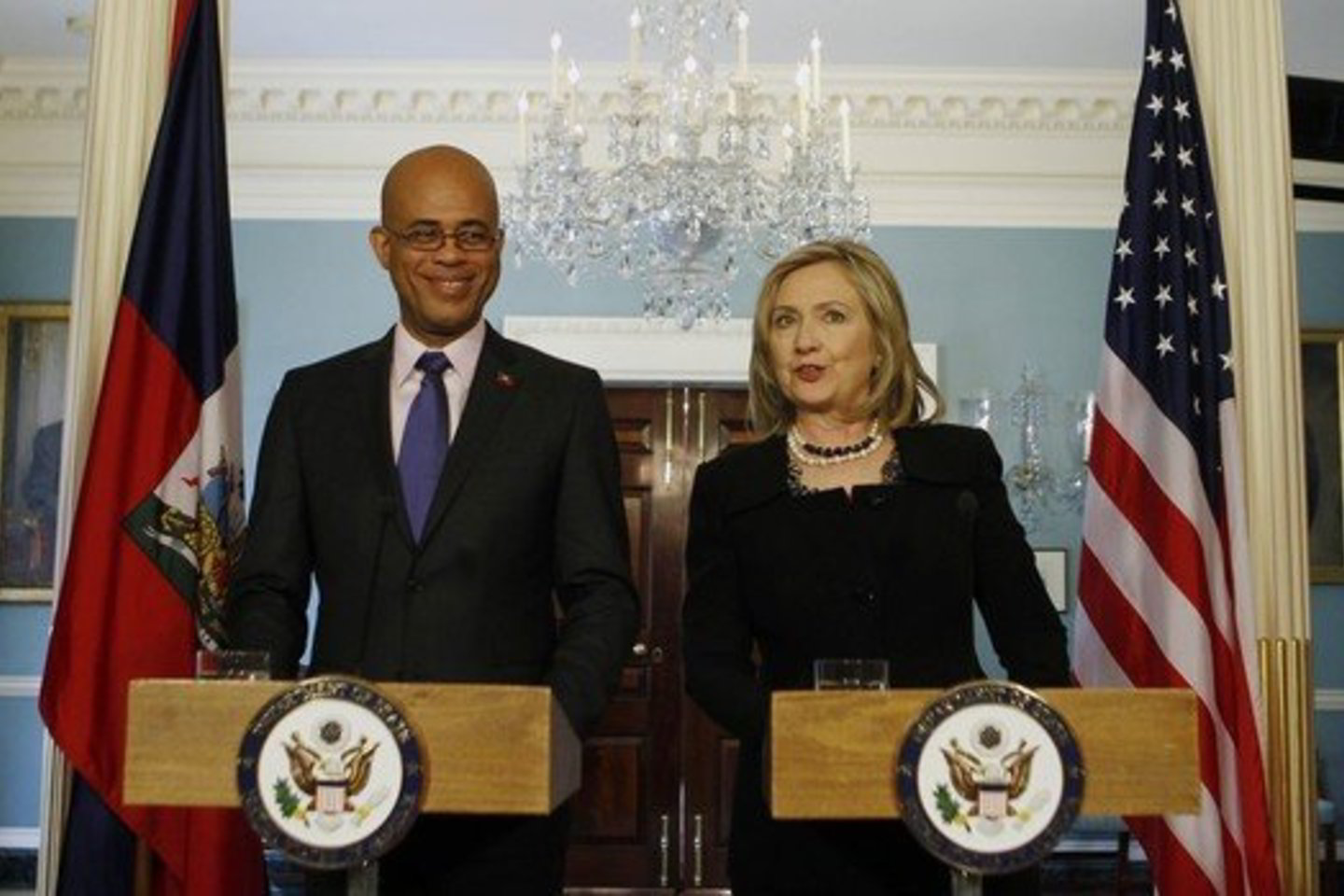 Haičio naujasis vadovas M.Martelly ir H.Clinton.