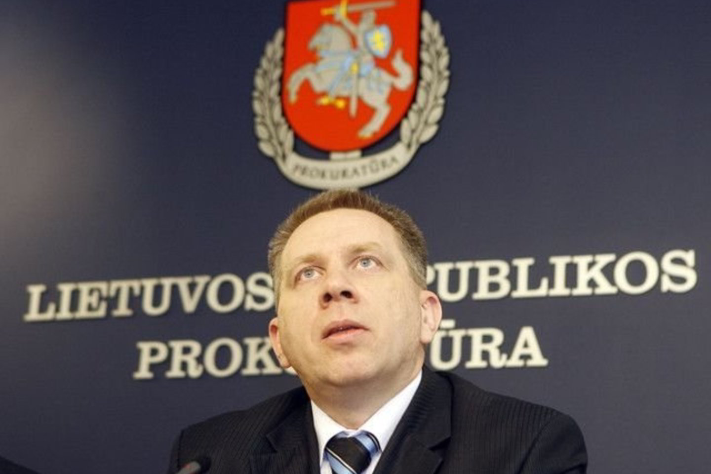 Generalinis prokuroras atsakomybės kratosi.