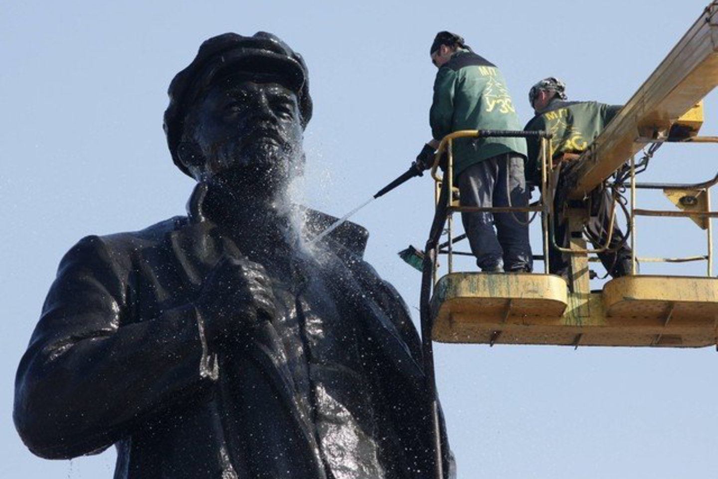 Bolševikų partijos ideologas, vadovavęs 1917 metų Spalio revoliucijai, Rusijoje tebėra gana gerai žinomas, o visoje šalyje tebestovi beveik 17 tūkst. jo statulų.