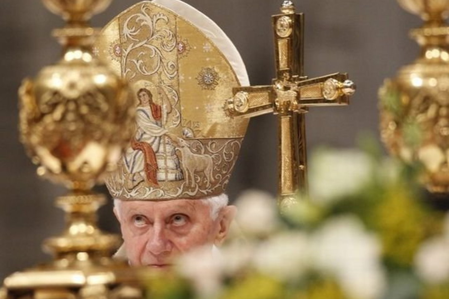 Benediktas XVI šeštadienį savo Velyknakčio homilijoje akcentavo biblinį pasakojimą apie sukūrimą.