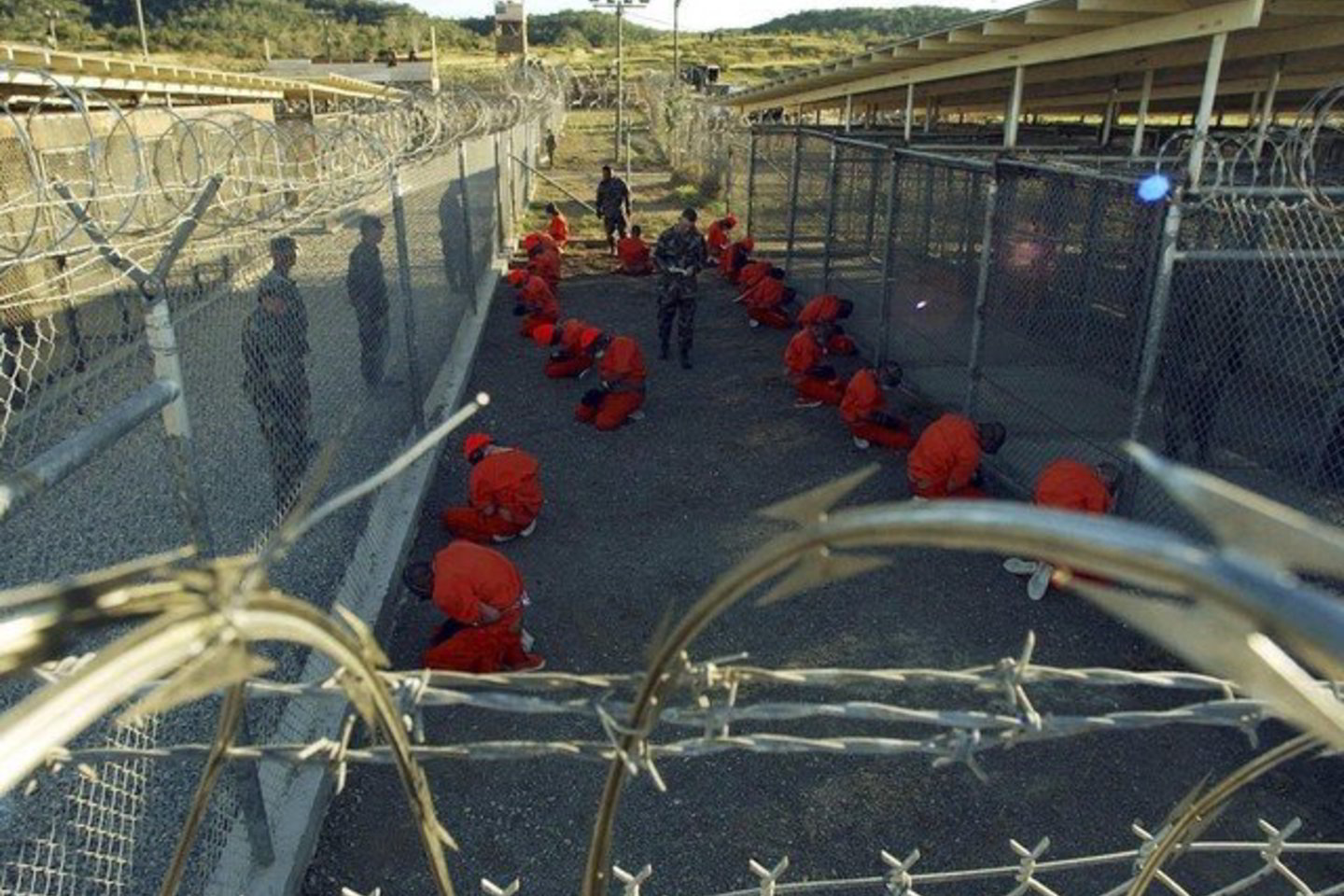 JAV Gvantanamo kalėjime Kuboje metų metus buvo laikoma daugybė nekaltų asmenų.