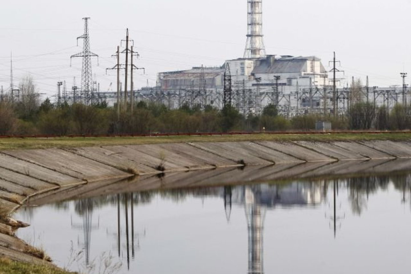 Sprogimas Černobylio atominėje elektrinėje, per kurį radiacija buvo užteršta ir Lietuva, įvyko 1986 metų balandžio 26 dieną.