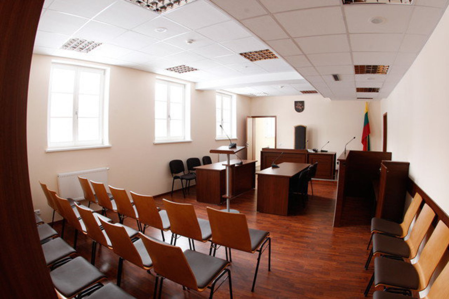 Teisingumo ministras sakė, kad reikėtų pasvarstyti, ar nevertėtų sujungti administracinių teismų.